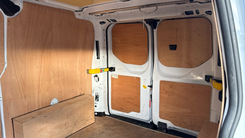 Ford Transit Custom 300 L1 Diesel Fwd 2.0 EcoBlue 130ps Low Roof Limited Van